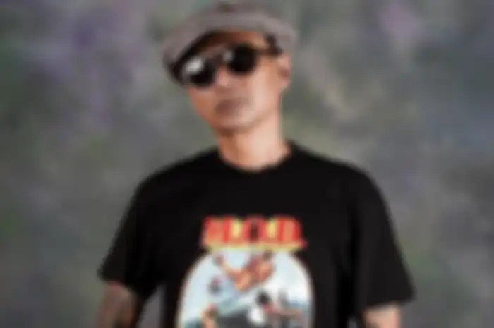 Vokalis Superglad, Buluk