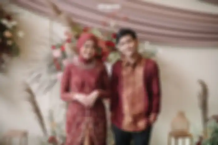 Bintang Emon akhirnya lamar Alca Octaviani.