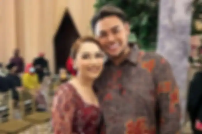 Ayu Ting Ting dan Ivan Gunawan 