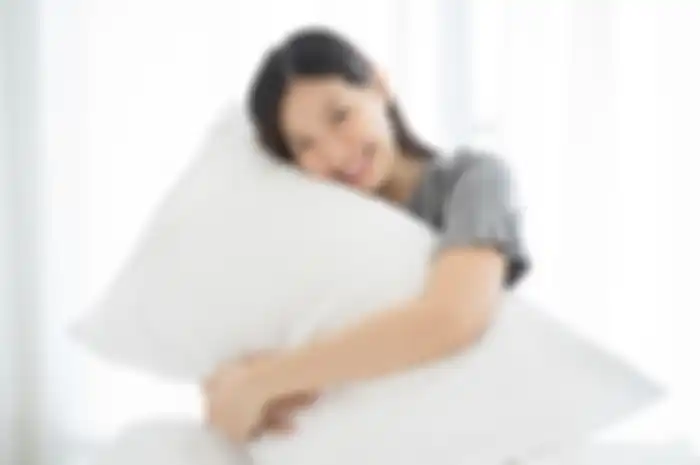 Cara membersihkan bantal