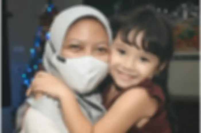Almasitha pengasuh Gempi dapat perlakuan berbeda dari Gisel. Di hari ultahnya, pengasuh Gempi memanggil Gading Marten dengan sebutan ini.