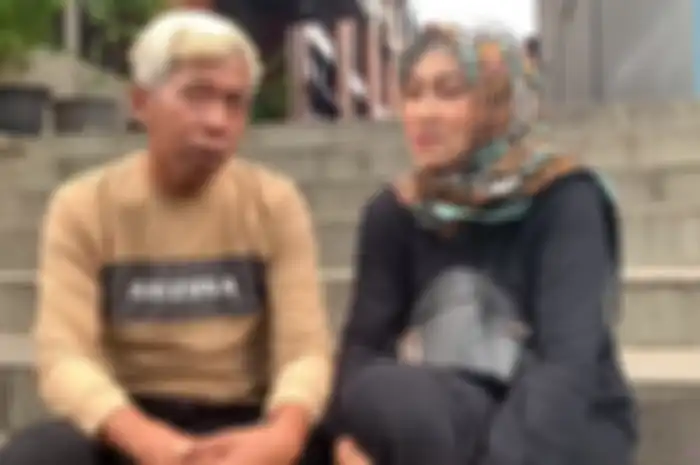 Penjelasan Kiwil dan Venti mengenai microwave dan ubin yang diambil dari rumah Rohimah. 