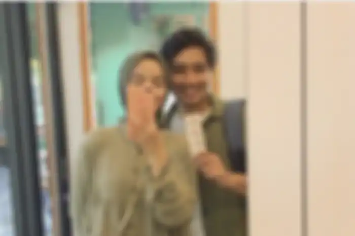 Syahna Rahma Falihah, kakak pacar Eril meminta anak Ridwan Kamil cepat pulang. Katanya, dia sudah buat janji begini. 