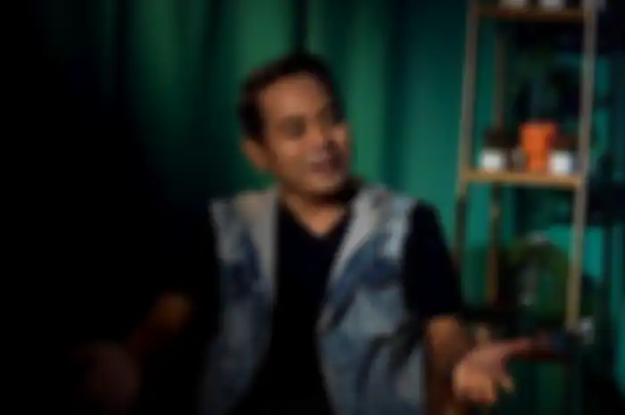 Yadi Sembako kala berbincang dengan Ruben Onsu.  