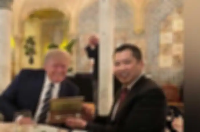 Hary Tanoe saat bertemu Donald Trump Januari 2022