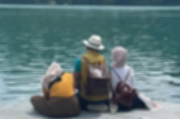 Foto Gubernur Jawa Barat Ridwan Kamil bersama keluarga saat pencarian eril anak nya yang hilang di sungai Aare swiss