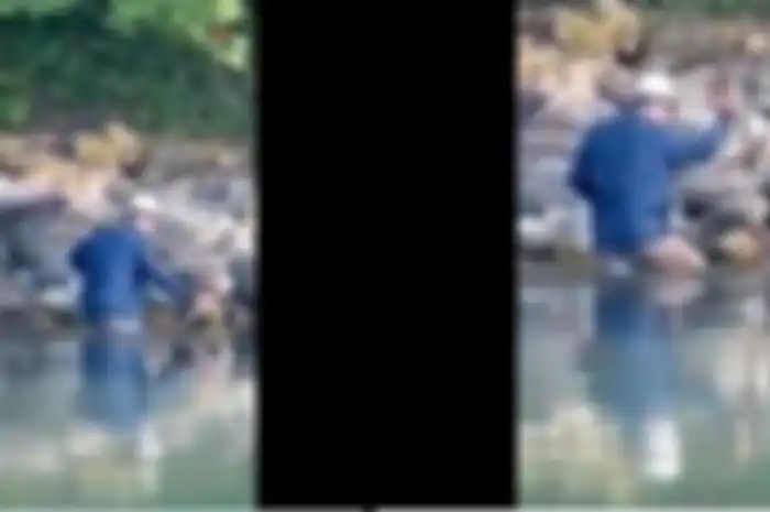 Ridwan Kamil saat melakukan pencarian Eril di Sungai Aare.