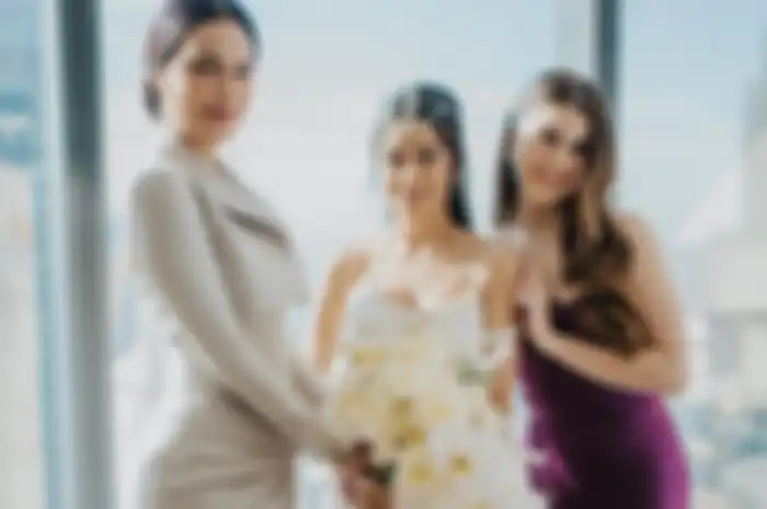 Sophia Latjuba, Eva Celia, dan bridesmadnya.