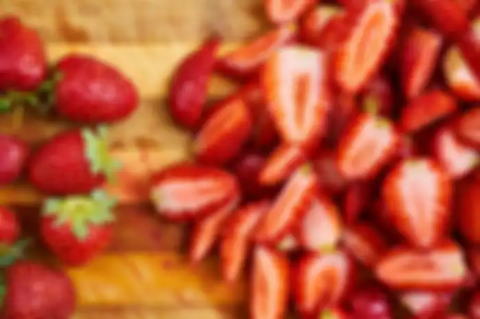 Buah stroberi.