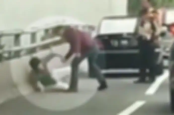 Anak anggota DPR dipukul pengemudi berplat RFH
