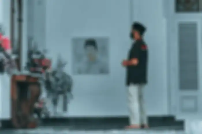 Pulang ke Bandung, Ridwan Kamil Menangis di Pangkuan Ibunya Usai Berjuang Mencari Eril