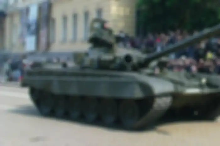 Tank T-62 dalam parade militer di Sofia