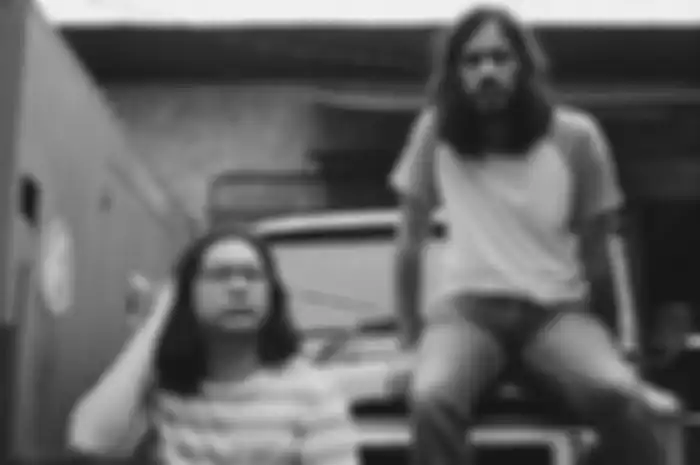 Kelompok Penerbang Roket, Viki Vikranta (kiri) dan John Paul Patton