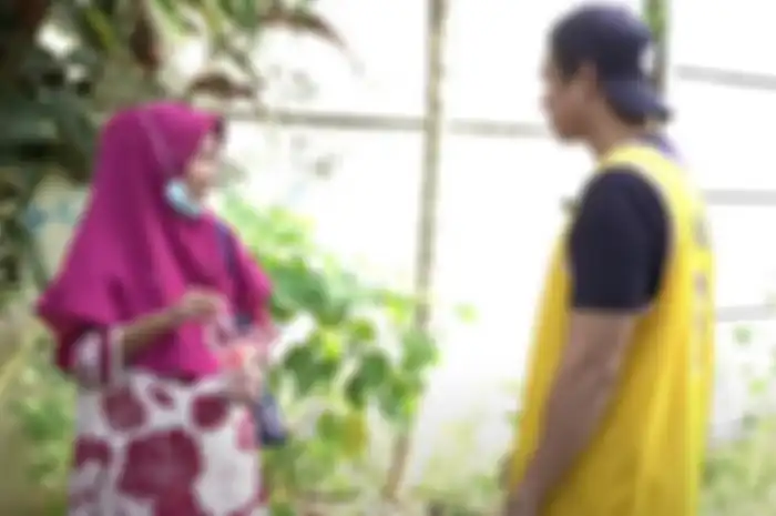 Baim Wong merespons seorang ibu yang meminta pekerjaan padanya.