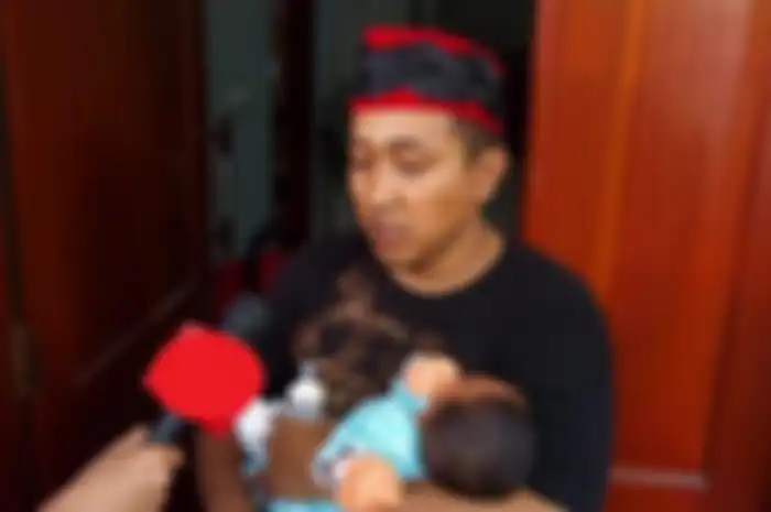teddy pardiyana bungkam saat ditanya soal penghasilan
