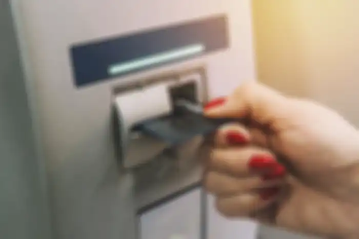 Viral video kartu ATM akan ditarik karena bank akan mengalihkan transaksi digital, benarkah?