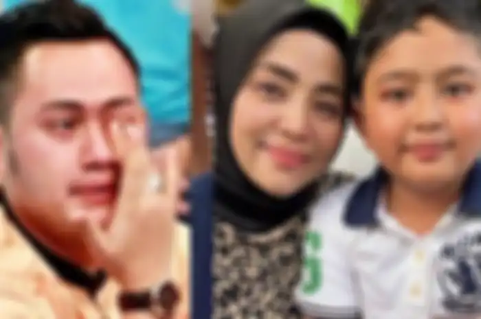Foto Nassar (kiri) dan putranya serta mantan istrinya, Muzdalifah