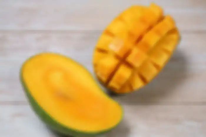 Makan buah mangga bisa berikan banyak manfaat untuk tubuh kita.
