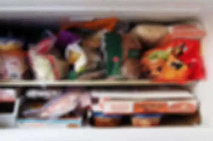 Bikin Satu Komplek Jadi Iri, Begini Cara Bersihkan Bunga Es di Freezer Kulkas, Bau Amis Ikutan Hilang!