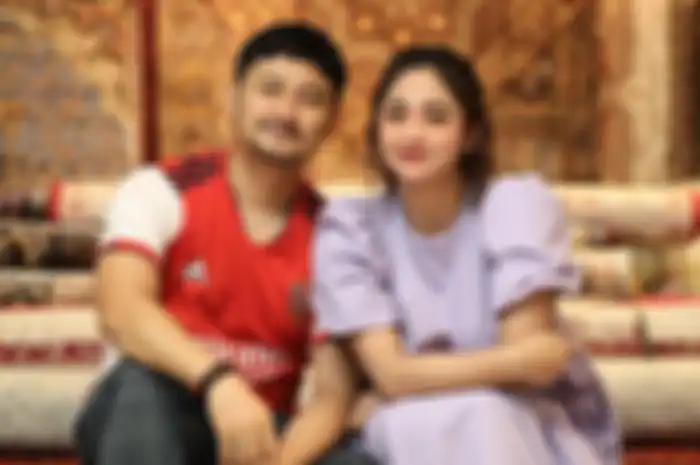 Dewi Perssik dan Angga Wijaya
