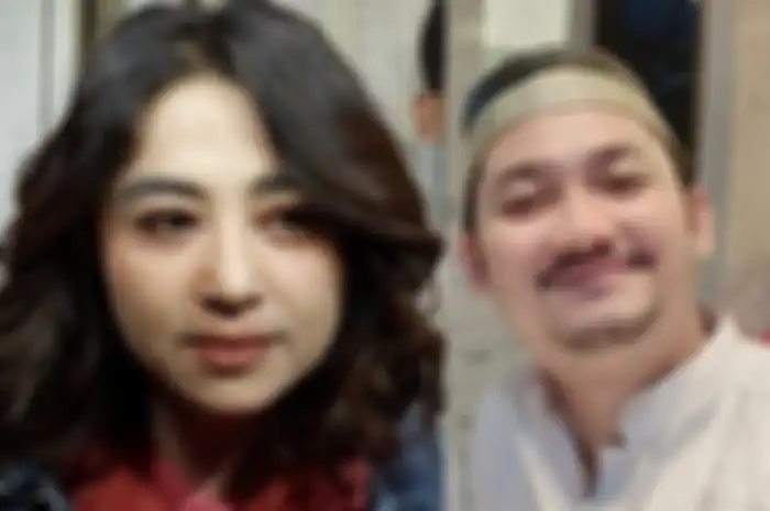Dewi Perssik dan Angga Wijaya