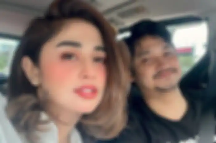 Dewi Perssik cerai dari Angga Wijaya