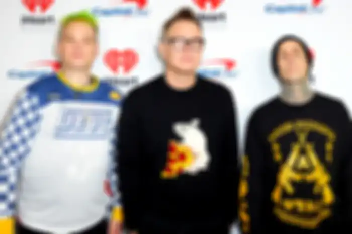 blink-182 melakukan kolaborasi bersama Flavortown