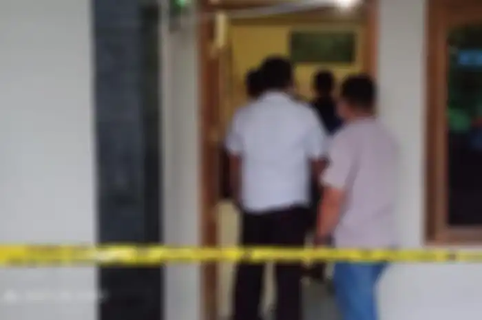 Lokasi penemuan mayat perempuan di sebuah villa di Tretes, Prigen Pasuruan.