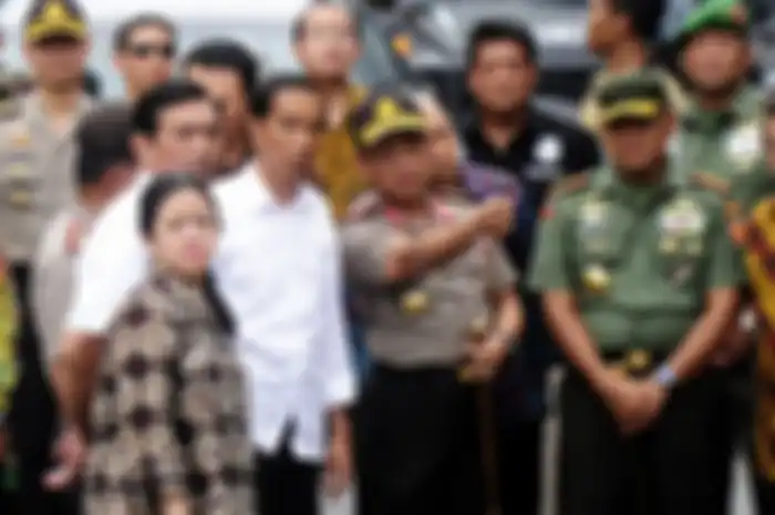 PPKM Jabodetabek direvisi lagi oleh Tito Karnavian (tengah), begini penjelasan Kemendagri