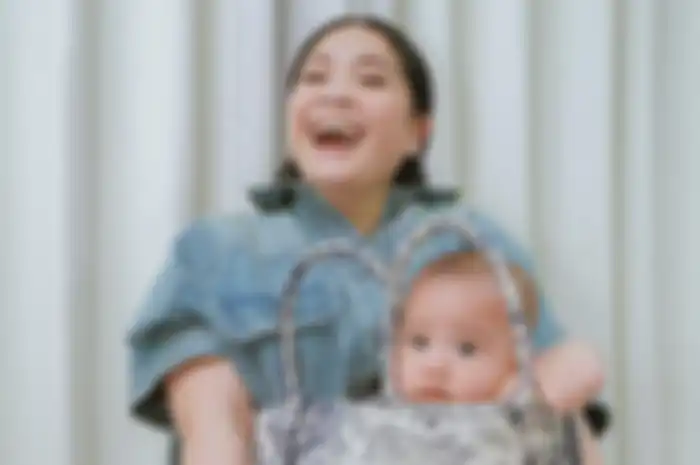 Nagita Slavina dan Rayyanza 