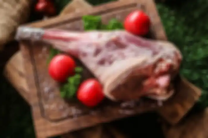 Daging kambing.