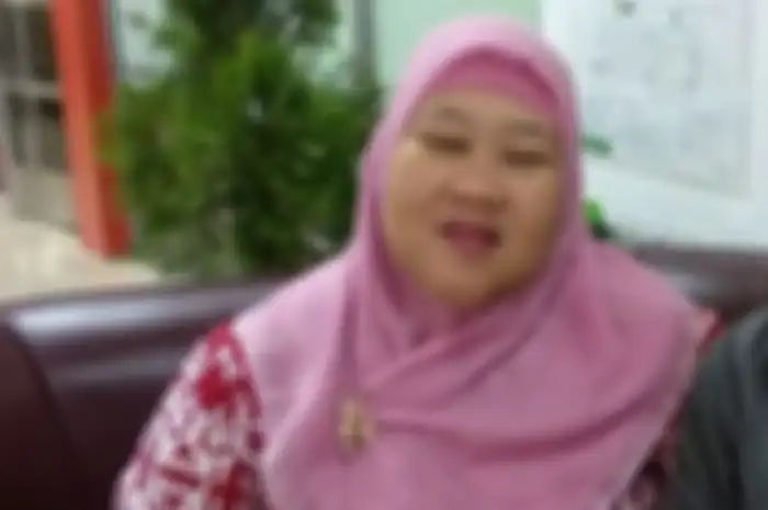 Komedian Rini S Bon Bon meninggal dunia, Minggu (10/7/2022) malam. Sebelum meninggal dunia Rini sudah berjuang melawat sakit diabetes.