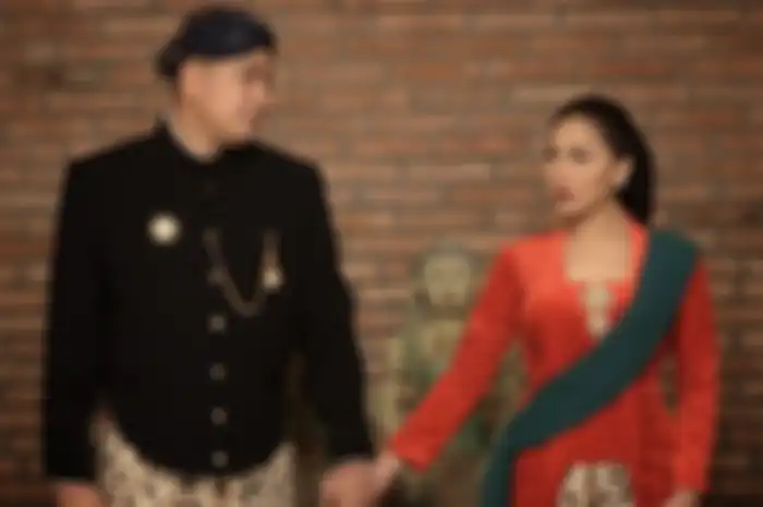 Tata Janeeta menuliskan pesan haru untuk suaminya, Raden Brotoseno.