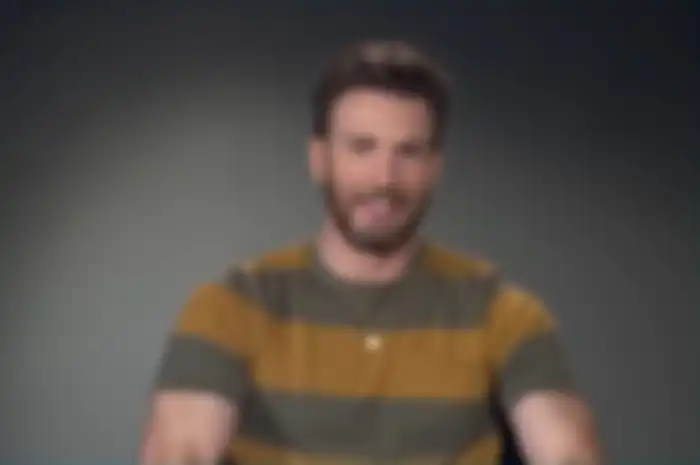 Beli Hp Terbaru, Chris Evans Malah Curhat Kangen Pake iPhone 6s
