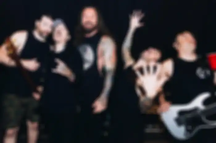 As I Lay Dying kodein 3 personel additional jadi member tetap band