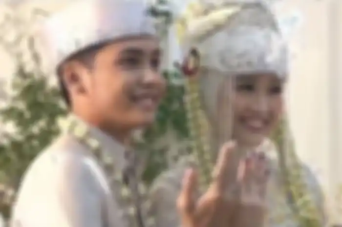 Bintang Emon dan Alca Octaviani manikah