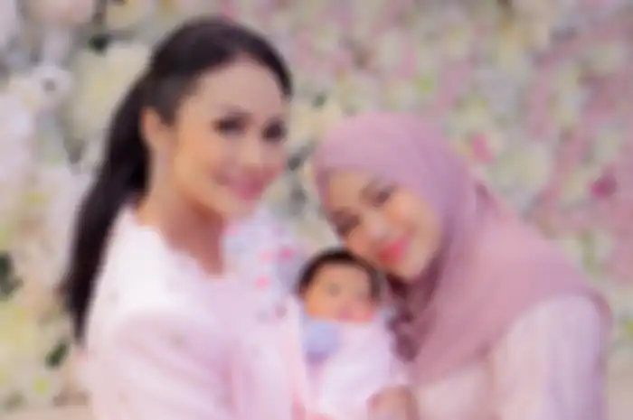 Krisdayanti, Aurel Hermansyah, dan Ameena 