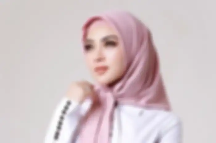 Syahrini 