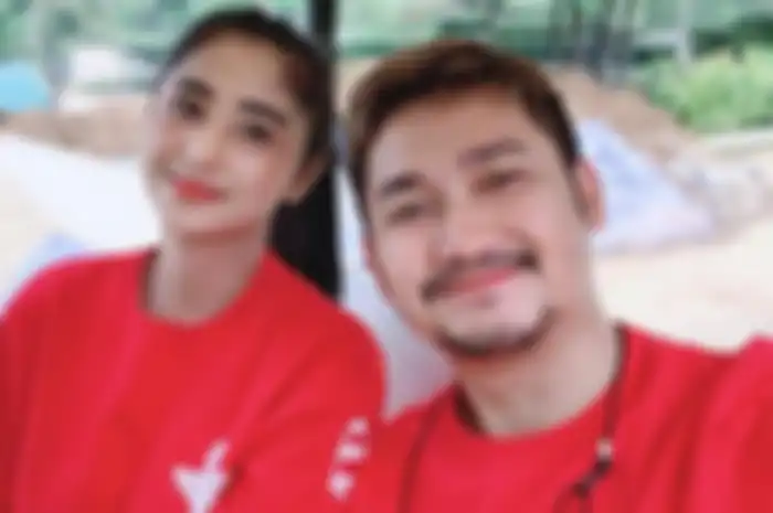 Dewi Perssik dan Angga Wijaya.