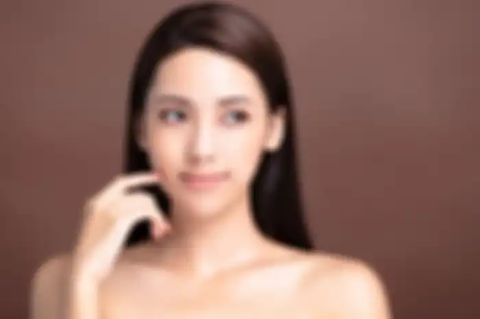 Aneka tips kecantikan, begini cara mudah menghilankan flek hitam dengan bahan alami.