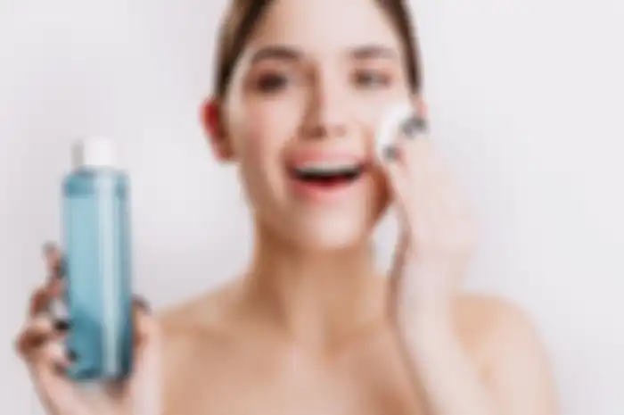 Aneka tips kecantikan: Siapa sangka air garam bisa buat wajah makin glowing.