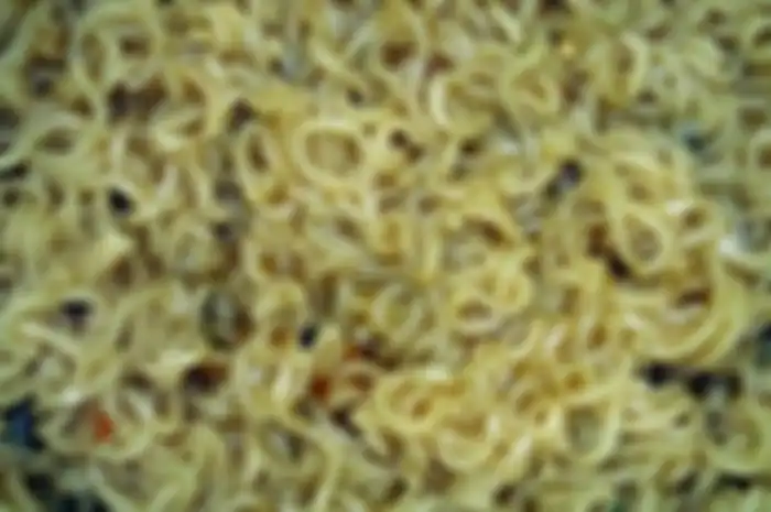 Harga mie instan akan naik tiga kali lipat, Sandiaga Uno ingatkan anak kos untuk siap-siap