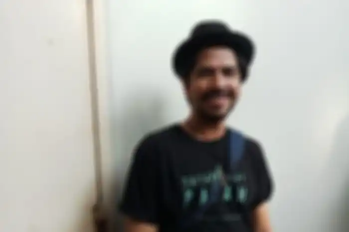 Musisi Ariyo Wahab sempat menangis usai menyaksikan film Sayap-Sayap Patah saat screening film di XXI Epicentrum, Jakarta Selatan.