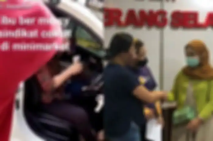 Kasus Dugaan Pencurian Cokelat di Alfamart Tangerang Berujung Damai. Pelapor dan Terlapor Sudah Dipertemukan di Polres Tangsel pada Senin (15/8/2022) malam.