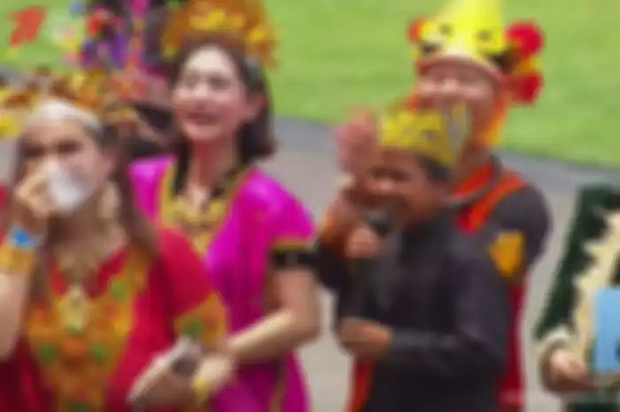 Farel Prayoga saat menyanyikan lagu Ojo Dibandingke di Istana Negara