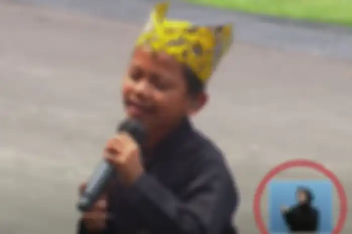 Viral Aksi Joget Juru Bahasa Isyarat TV saat Interpretasikan Lagu 'Ojo Dibandingke'