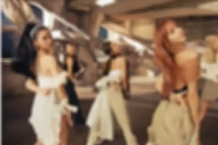 BLACKPINK di mv Pink Venom