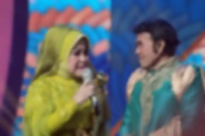 Rhoma Irama dan Elvy Sukaesih