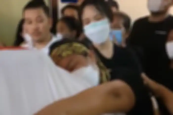 Perbedaan hasil autopsi ulang tim forensik independen dengan RS Polri cuma ada di jumlah luka ini. Foto jenazah Brigadir J disimpan.