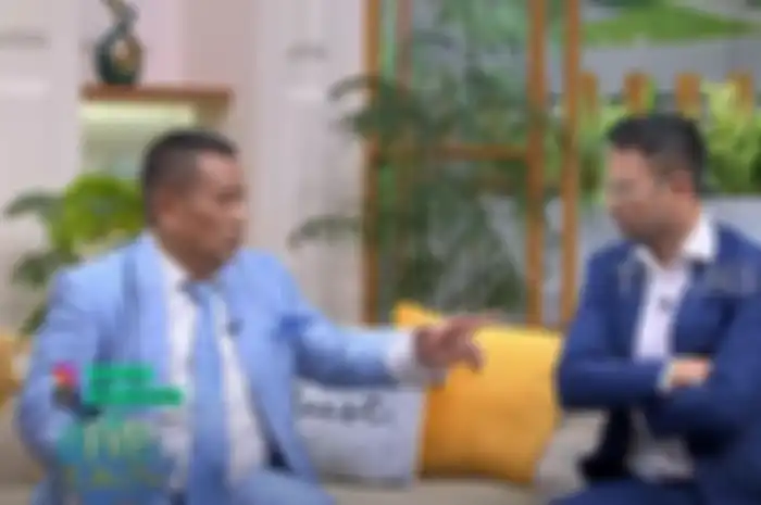 Hotman Paris dan Raffi Ahmad dalam acara FYP